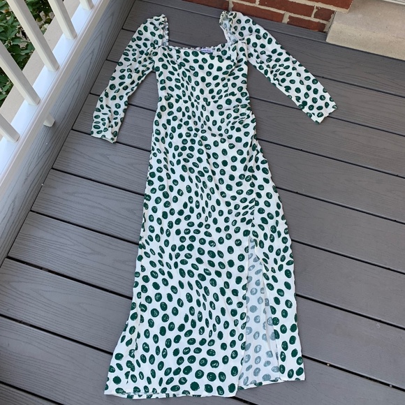 Reformation Hilda Dress - Picture 2 of 14